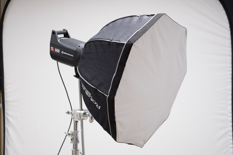 » Eye 4 Photography a Rotalux octabox in the studio
