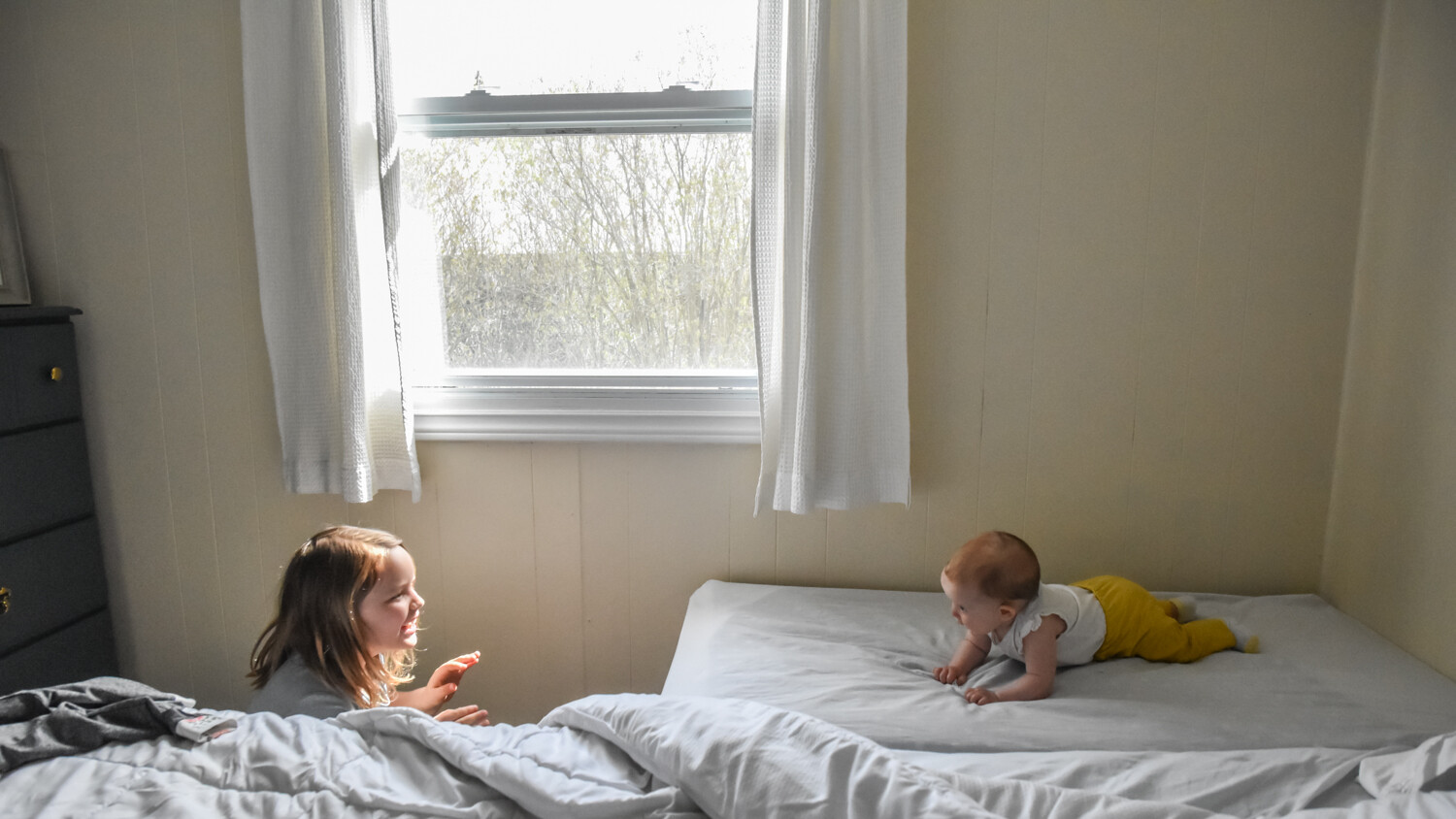 » Eye 4 Photography Window-light portrait photography