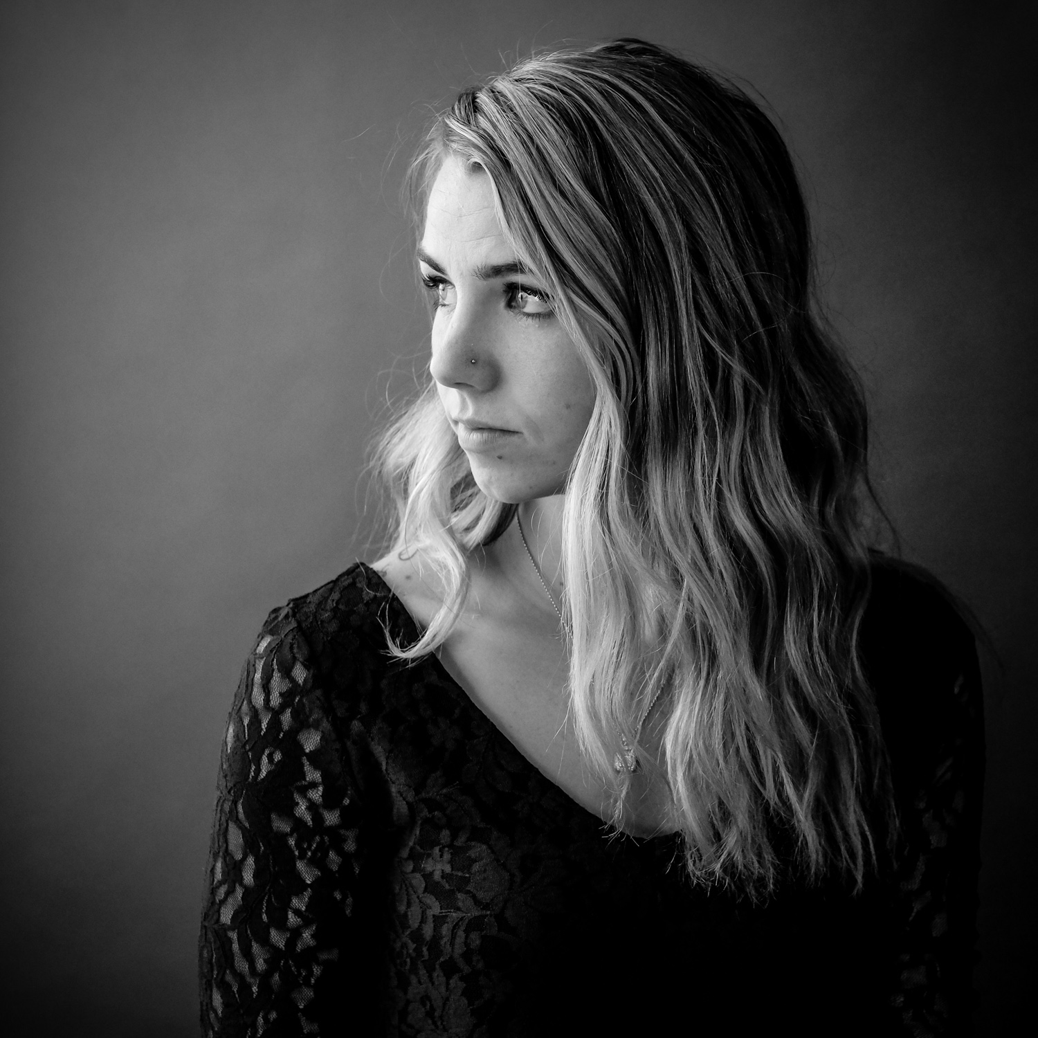 » Eye 4 Photography Window-light portrait photography