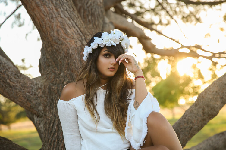 » Eye 4 Photography 24-70mm lens woman in a tree