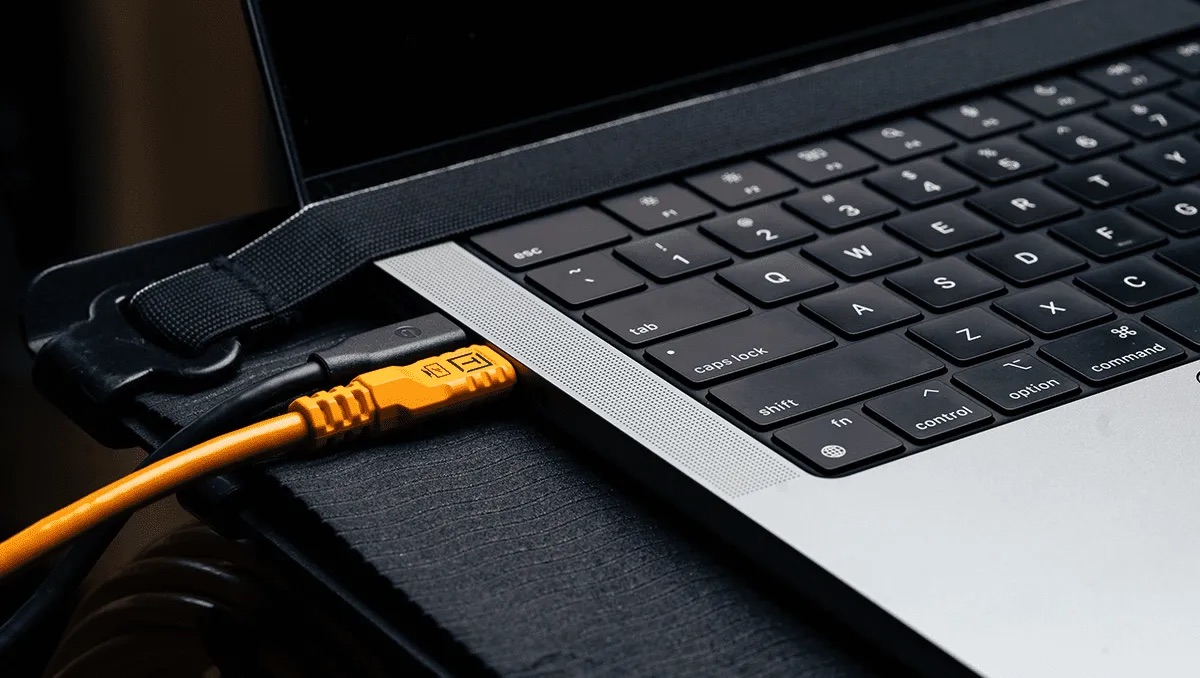 » Eye 4 Photography Why the TetherTools TetherPro Optima 10G Cable Series Is a Game-Changer for Tethered Photography