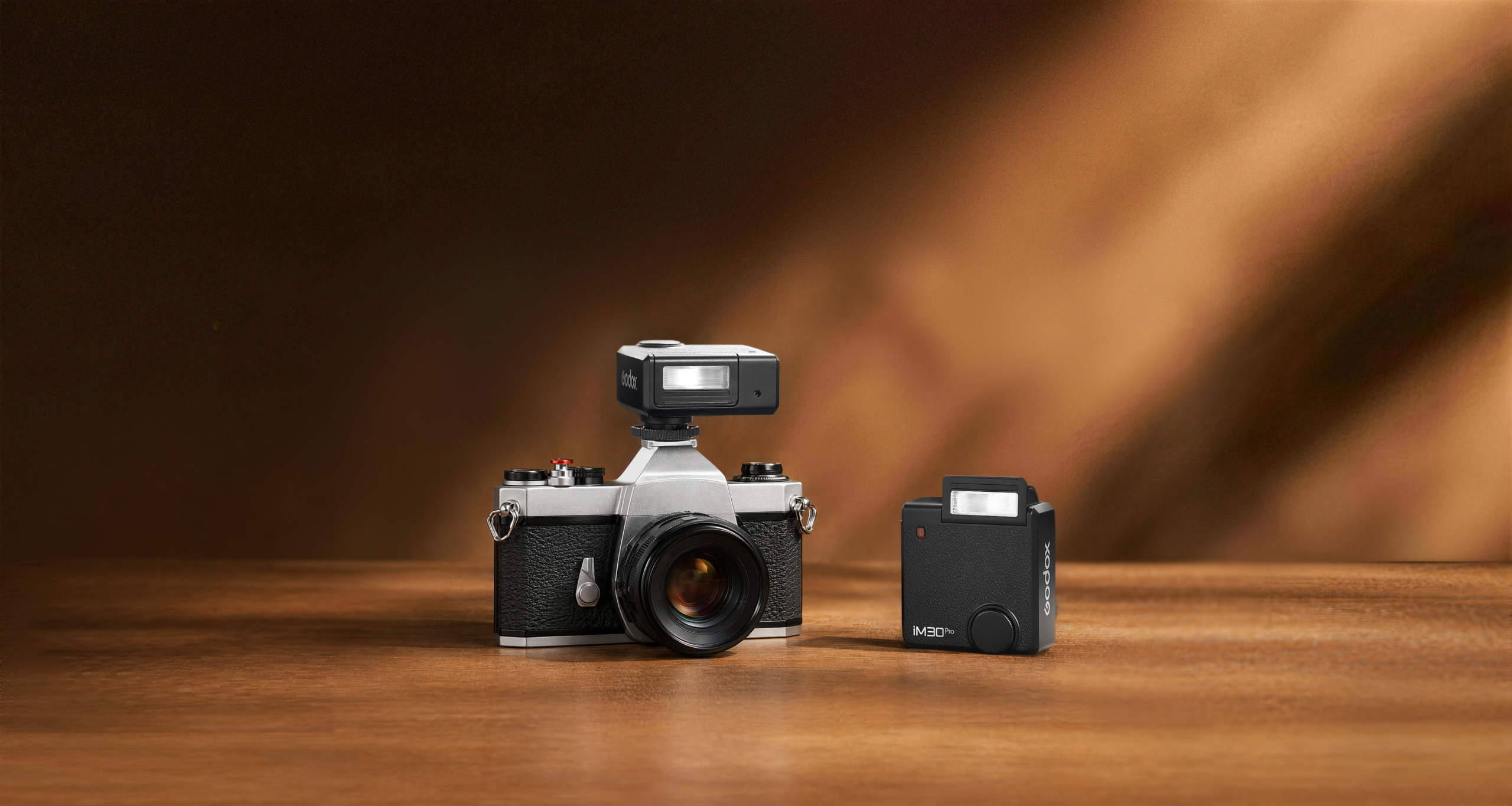 » Eye 4 Photography A photograph of a vintage camera with a godox im30pro flash