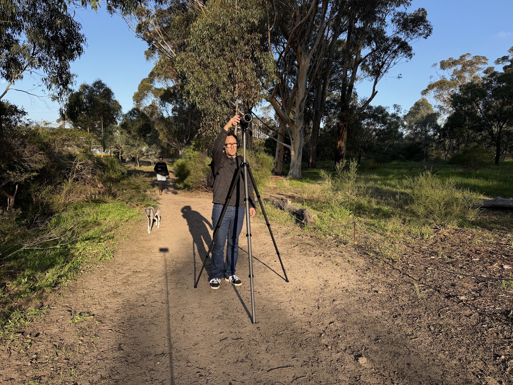 » Eye 4 Photography Peak Design Pro Tripod - Stands on its own three feet?